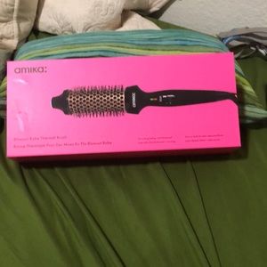 Amika Blowout Thermal Brush